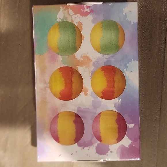 Colorful Bath Bomb Set - Picture 2 of 5